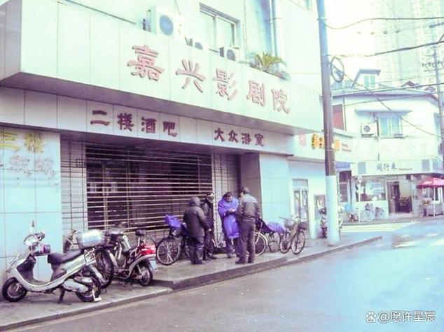 根据您的要求，生成的SEO标题如下：

**亚洲少妇一区二区三区在线观看 | 高清无删减版 | 最新视频资源推荐**