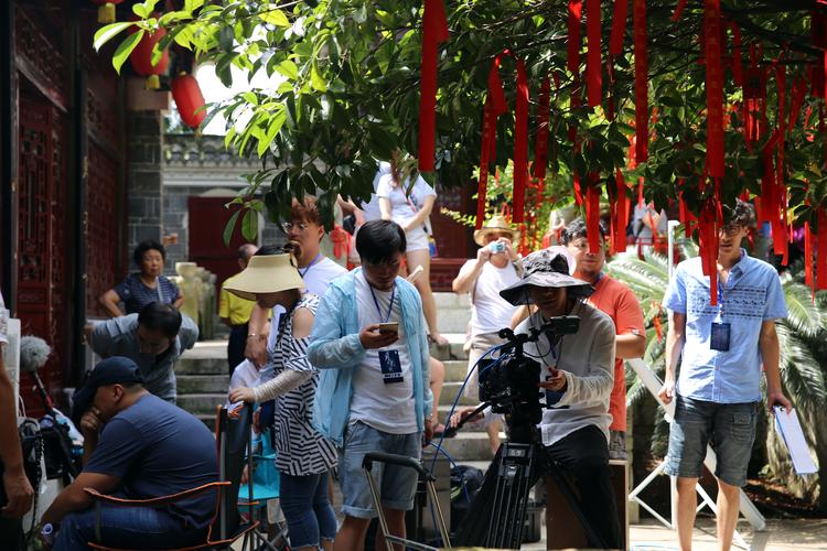 熟妇a熟妇av中文的相关介绍