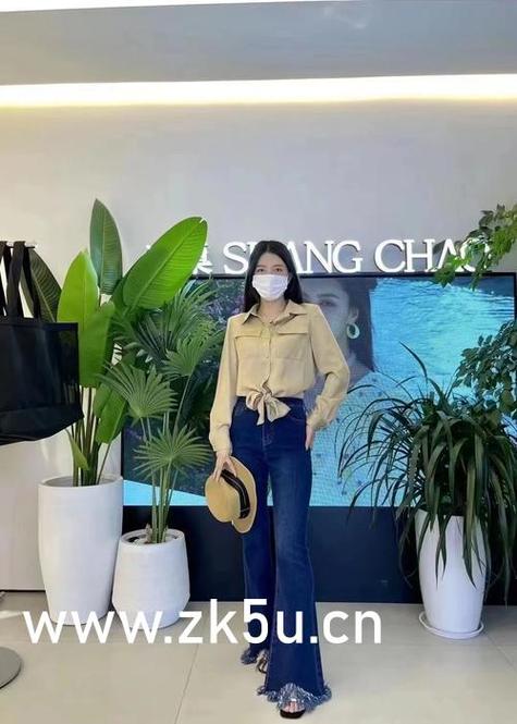 李小冉大尺度写真的相关介绍