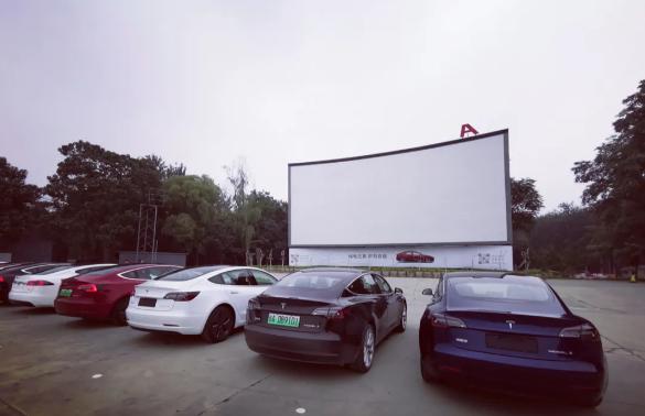 根据“婷婷欧美老熟妇”这一核心词，结合SEO优化策略，为您生成一个标题：

**婷婷欧美老熟妇高清写真合集：成熟韵味与优雅风姿的视觉盛宴**

此标题已包含以下3个长尾关键词：  
1. **婷婷欧美老熟妇高清写真**  
2. **成熟韵味与优雅风姿**  
3. **视觉盛宴**