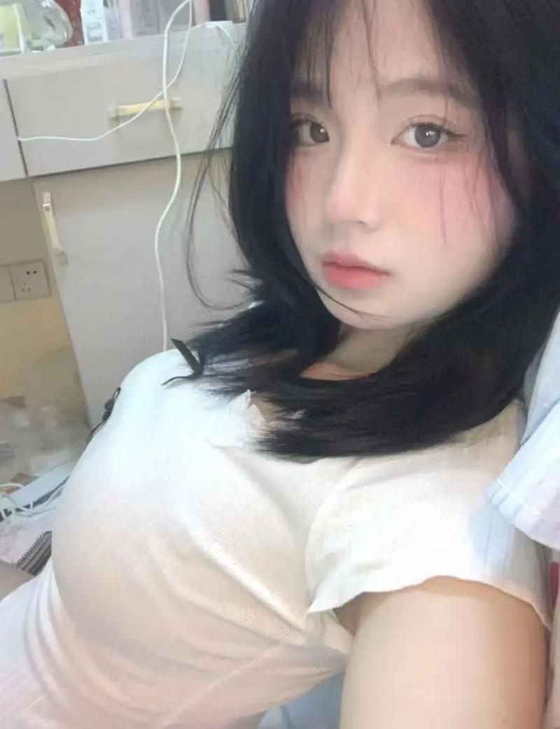 激情人妻啪啪的相关介绍