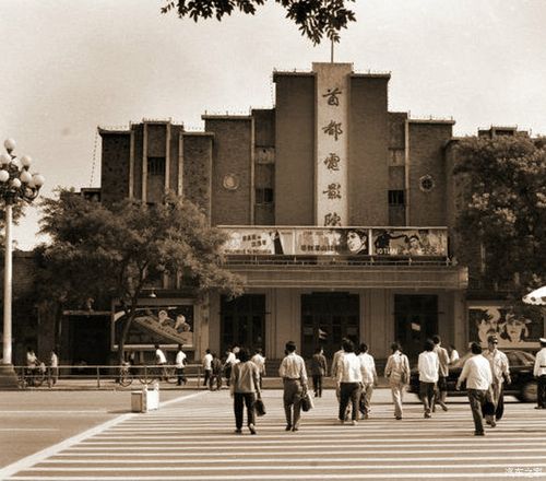 动漫影院在线观看推荐 | 高清画质、免费追番、独家片单